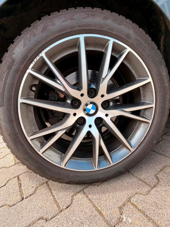 نمای دیگر بی ام و زیبای 118d برای واگذاری