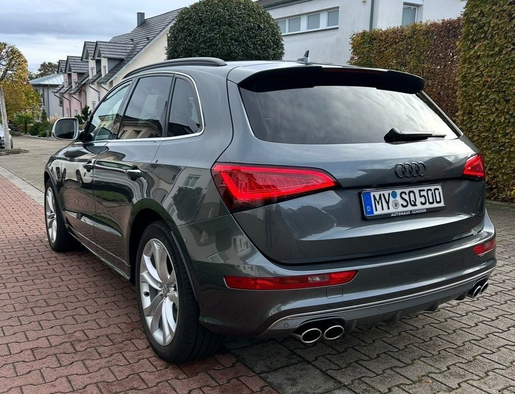 نمای دیگر آئودی SQ5 3.0 TDI تیپترونیک کواترو