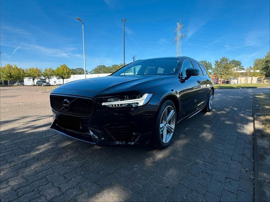 نمای دیگر ولوو v90 D4