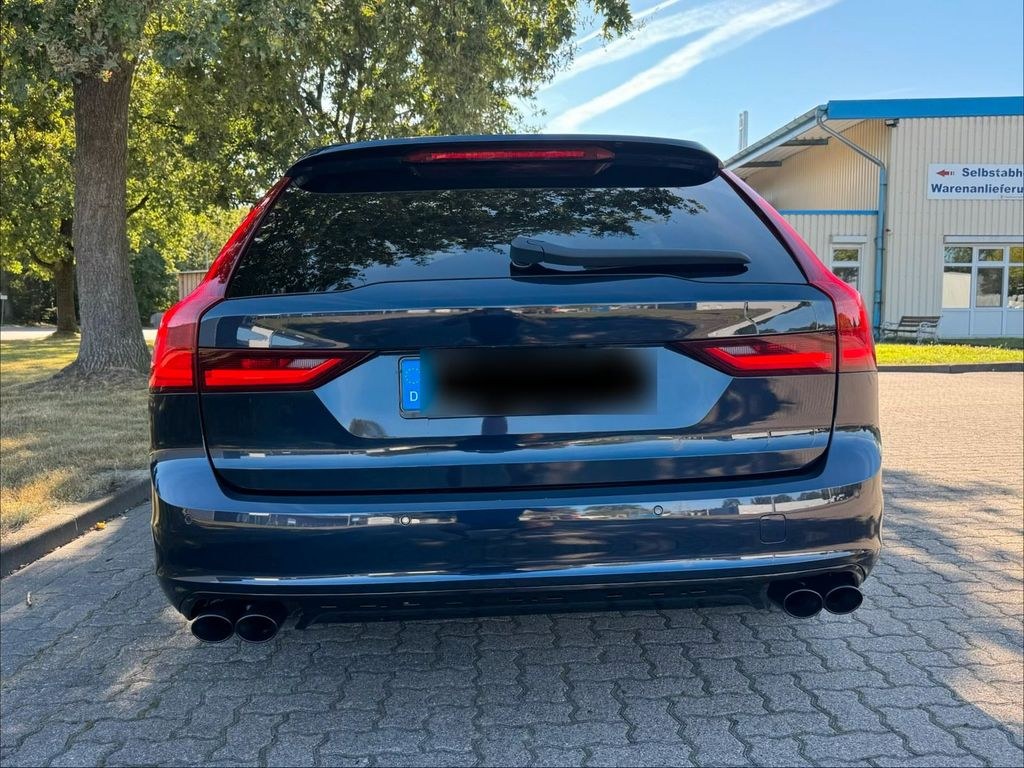 نمای دیگر ولوو v90 D4