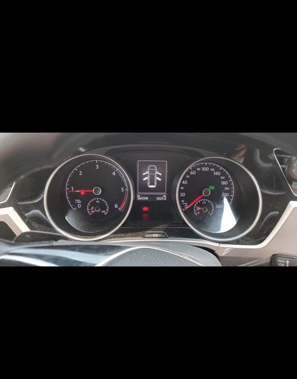 نمای دیگر فولکس واگن Toran Taxi
