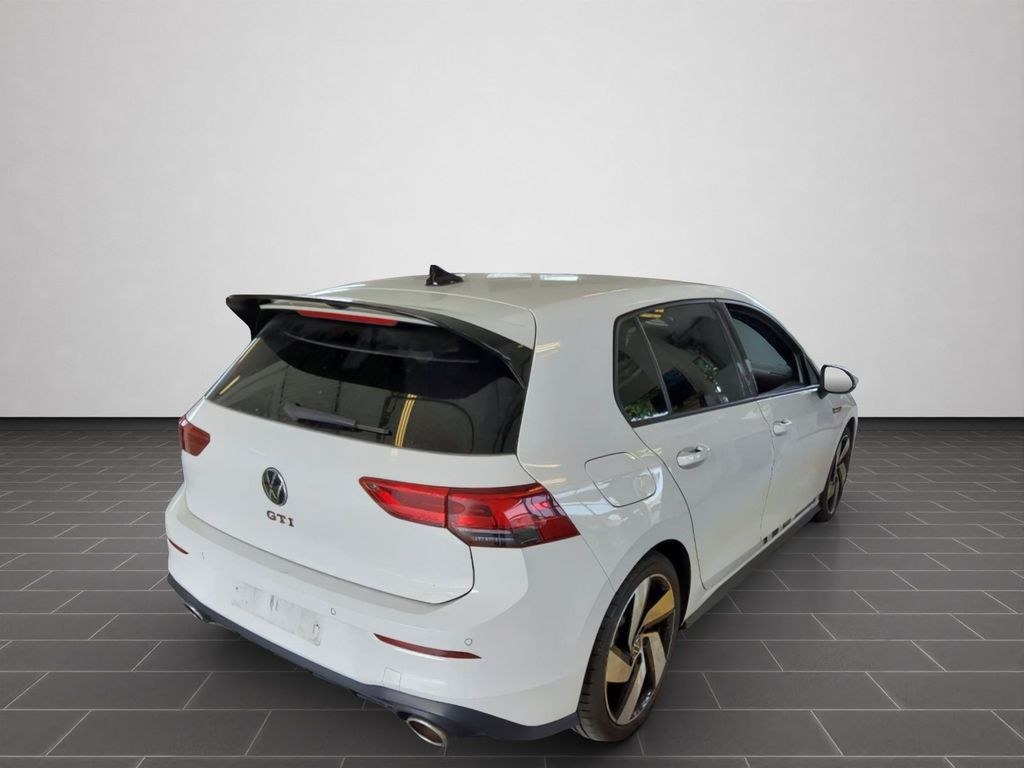 نمای دیگر فولکس واگن Golf VIII 2.0 TSI GTI Clubsport APP RearView Sid