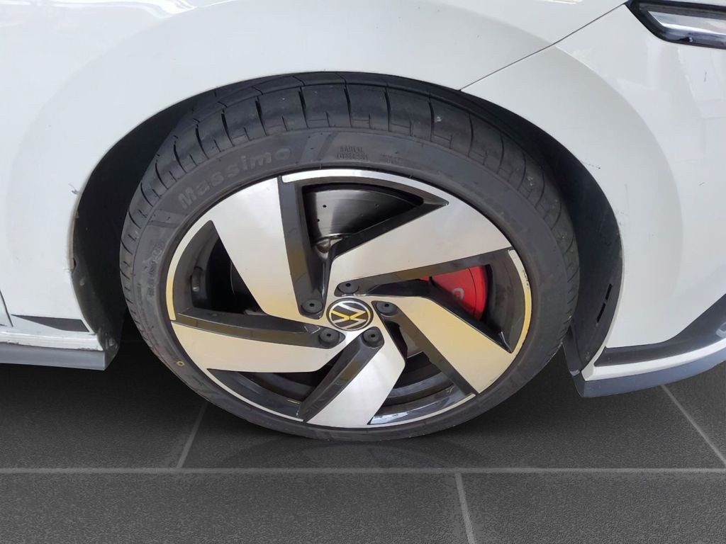 نمای دیگر فولکس واگن Golf VIII 2.0 TSI GTI Clubsport APP RearView Sid