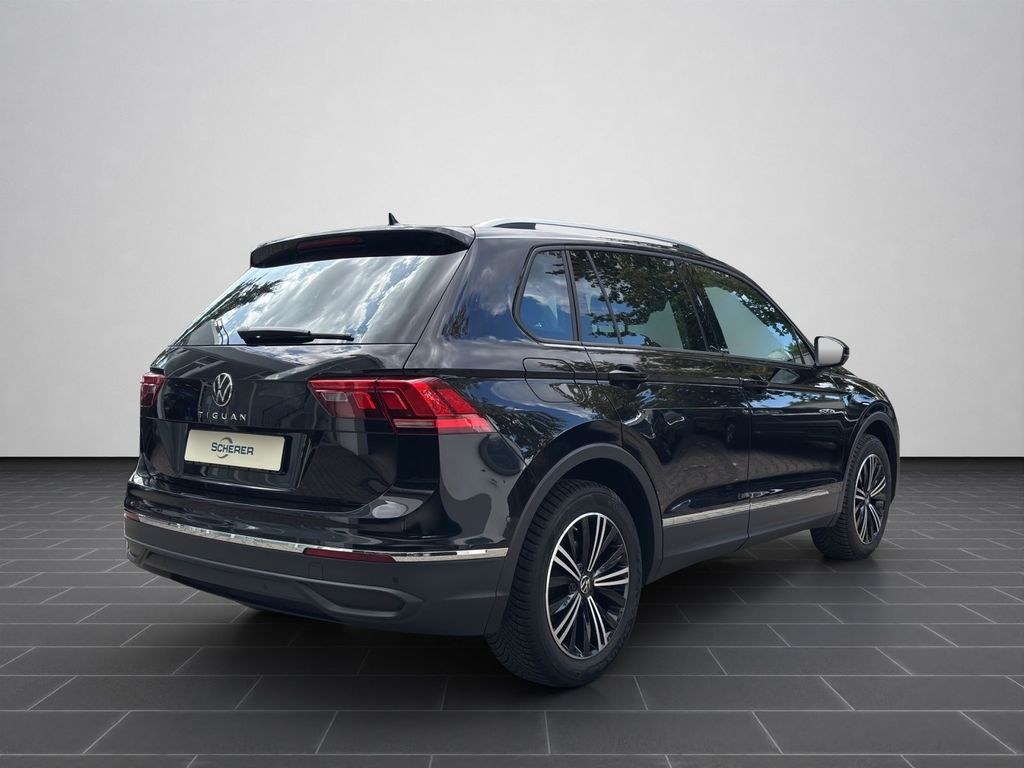 نمای دیگر فولکس واگن Tiguan 2.0 TDI Active NAVI AHK APP RearView 18"