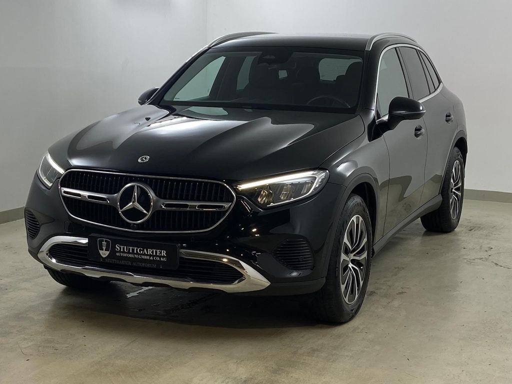 نمای دیگر مرسدس بنز GLC 200 4Matic آوانگارد دیسترونیک چرم MBUX