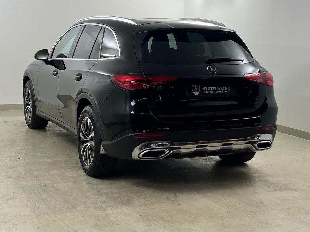 نمای دیگر مرسدس بنز GLC 200 4Matic آوانگارد دیسترونیک چرم MBUX