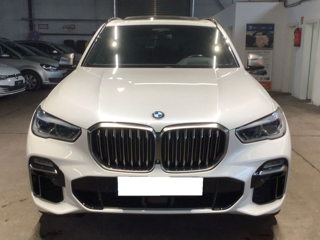 بی ام و X5 M50d