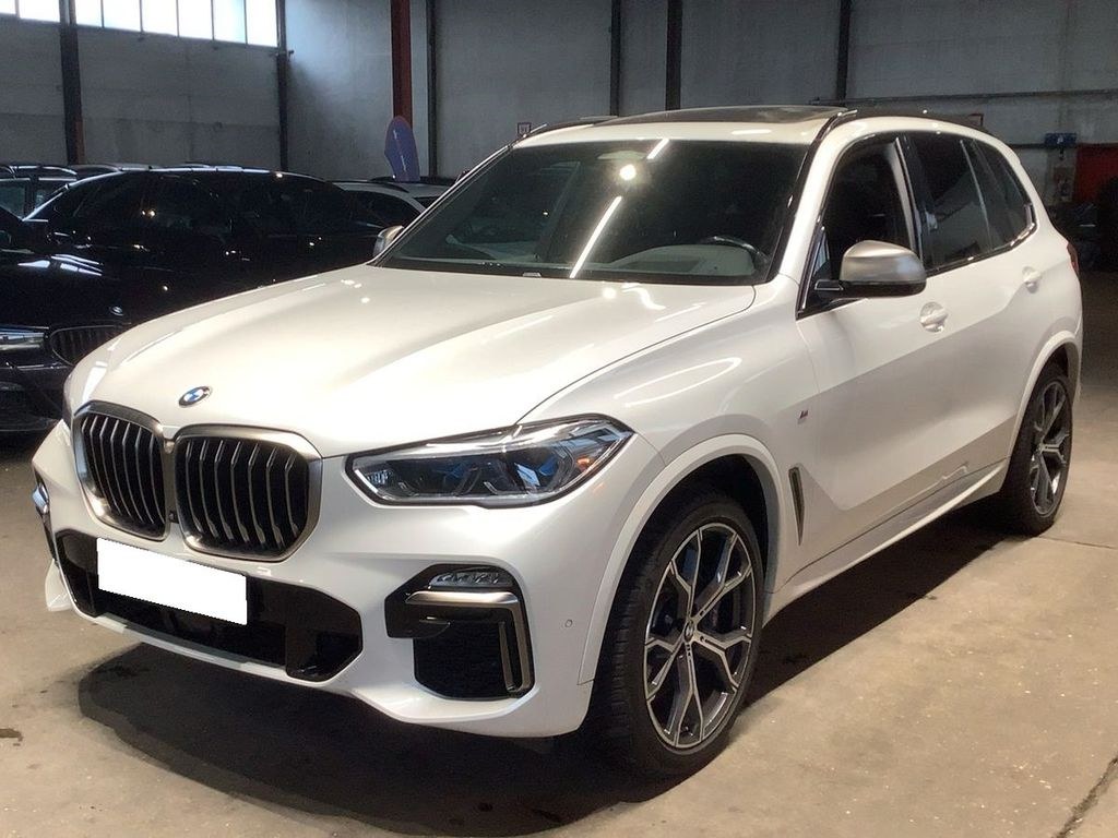 نمای دیگر بی ام و X5 M50d