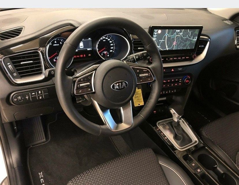 نمای دیگر کیا ایکس سید 1.4 T-GDI با گارانتی سازنده...