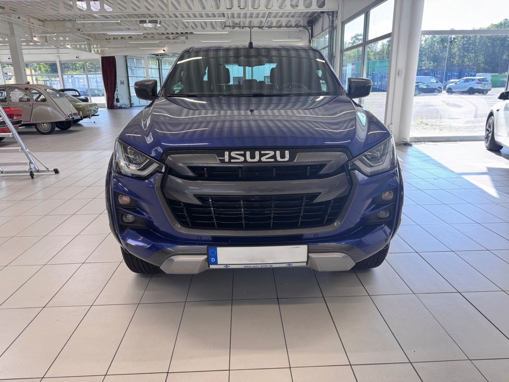 نمای دیگر ایسوزو D-Max دابل کاب 4WD V-CROSS