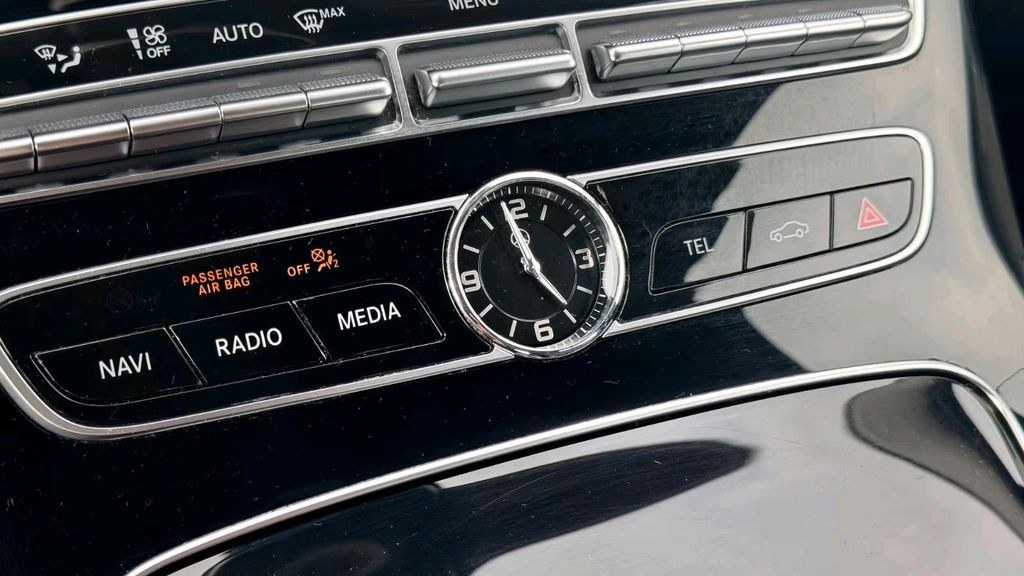 نمای دیگر مرسدس بنز E250