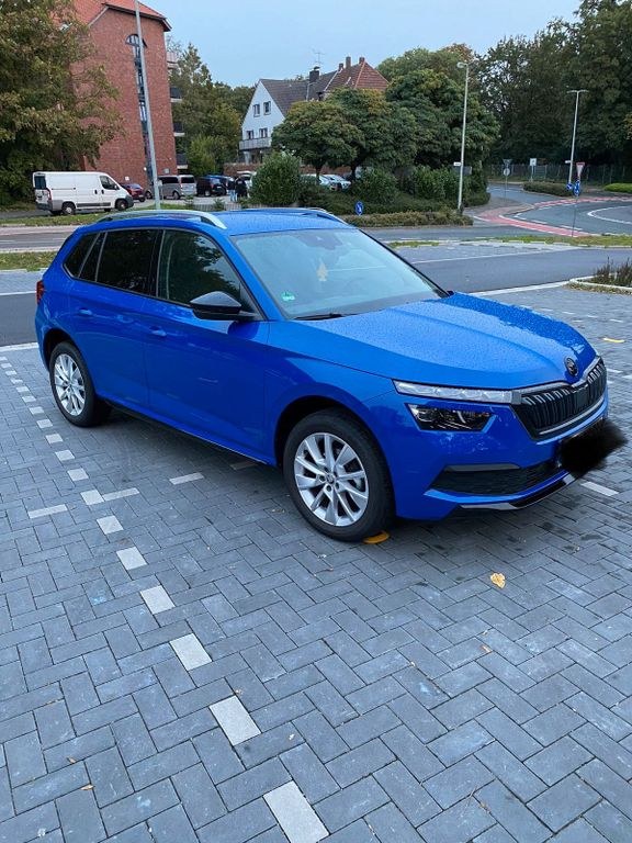 اشکودا کامیک استایل 1.0 TSI EZ 02/2023 بسیار...