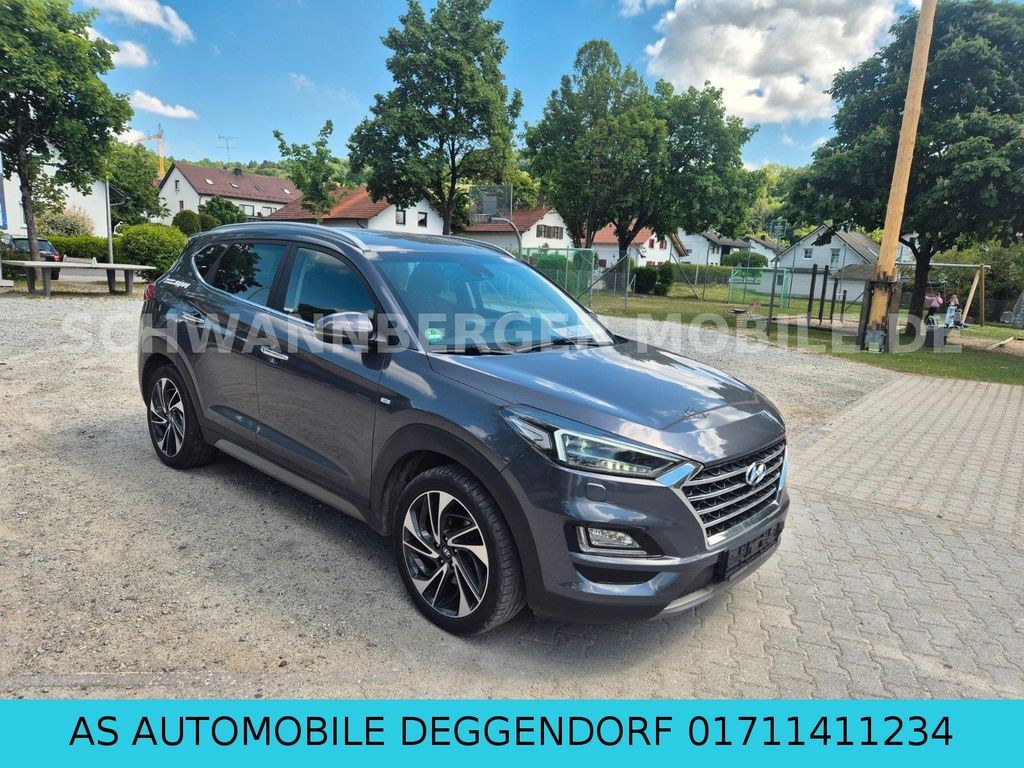 نمای دیگر هیوندای توسان پریمیوم مایلد هیبرید 4WD-یک دست-LED-EURO6