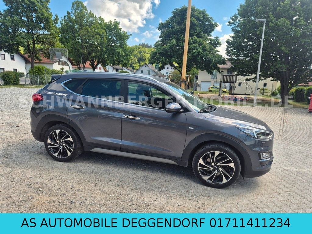 نمای دیگر هیوندای توسان پریمیوم مایلد هیبرید 4WD-یک دست-LED-EURO6
