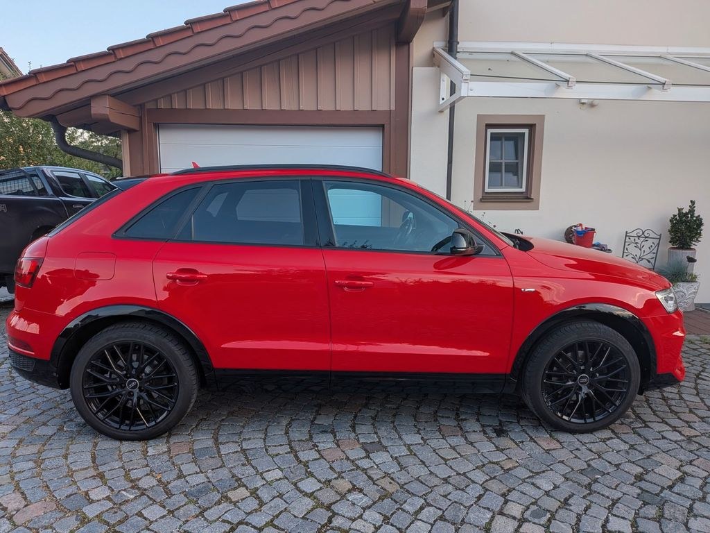 نمای دیگر آئودی Q3 2.0 TDI کواترو S tronic 135kW(184 PS) s-line