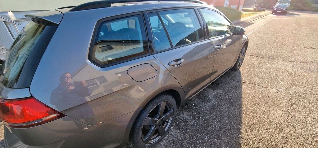 نمای دیگر فولکس واگن گلف VII 1,6 Tdi