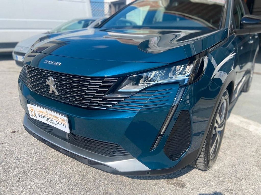 نمای دیگر پژو 3008 1.5D 130CV AT8 2023