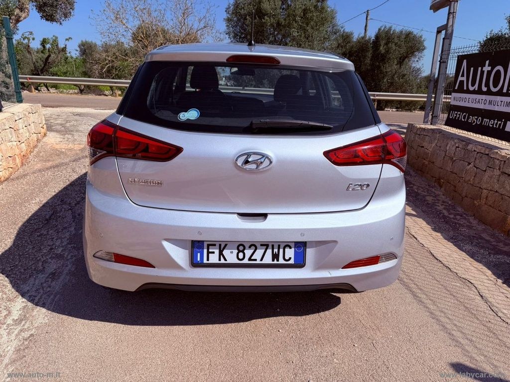 نمای دیگر هیوندای هیوندای i20 1.1 CRDi 12V 5p. Style
