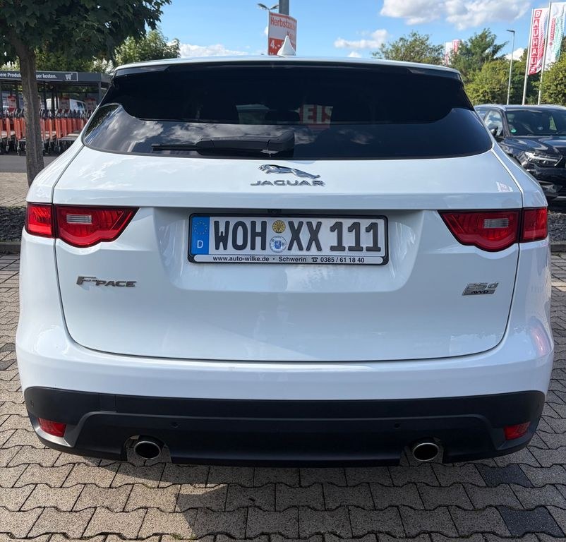 نمای دیگر جگوار F-Pace 25d AWD R-Sport اتوماتیک R-Sport