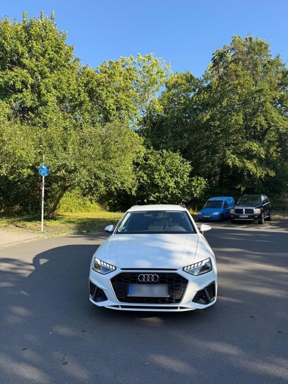 آئودی A4 Avant 2.0 TDI Quattro Automatik