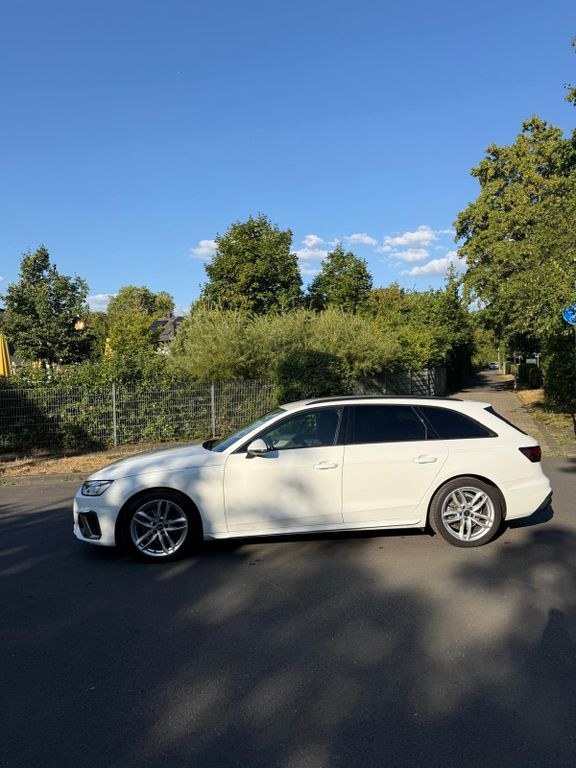 نمای دیگر آئودی A4 Avant 2.0 TDI Quattro Automatik