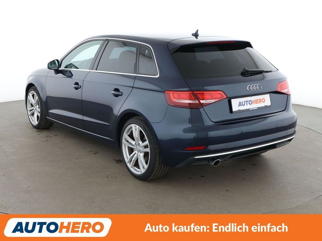 نمای دیگر آئودی A3 Sportback 1.6 TDI Sport