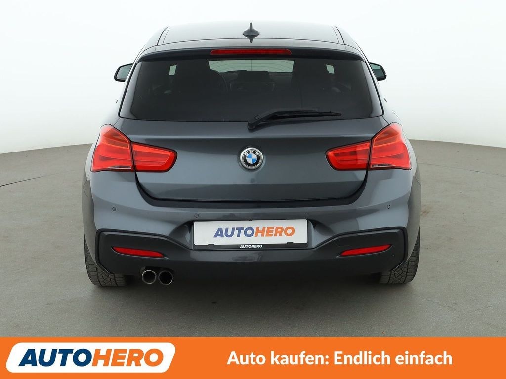 نمای دیگر بی ام و 1er 120i M Sport