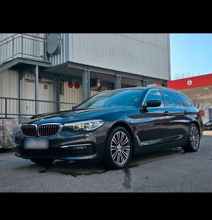 نمای دیگر بی ام و بی ام و 520d Touring - G31 - Luxury Line - 2. ...