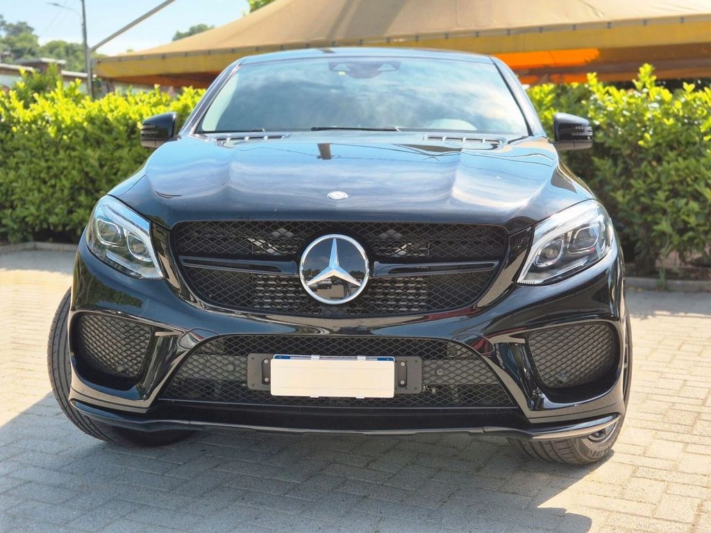 نمای دیگر مرسدس بنز GLE 350 d 4Matic کوپه پریمیوم