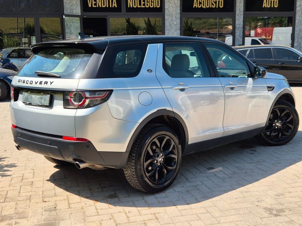 نمای دیگر لندروور دیسکاوری اسپورت 2.0 TD4 180 CV اتوماتیک /