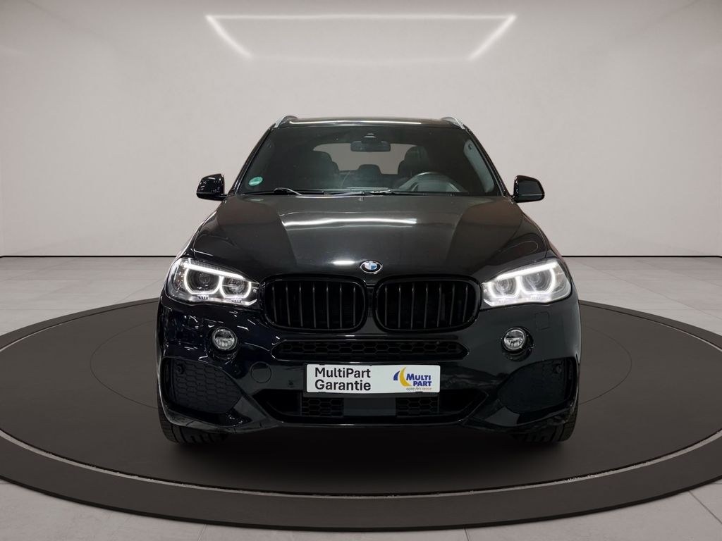 نمای دیگر بی ام و X5 xDrive 40d / پکیج M / پانوراما / دوربین / هد آپ
