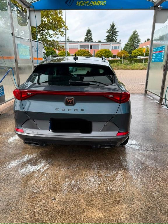 نمای دیگر کوپرا فورمنتور 1.4 e-HYBRID 150kW DSG -