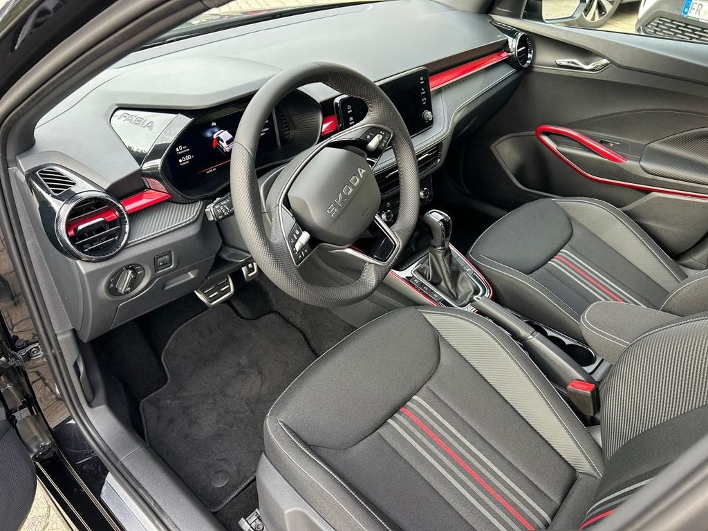 نمای دیگر اشکودا فابیا 1.0 TSI DGS مونت کارلو *کامرا*PDC*SHZ*LE