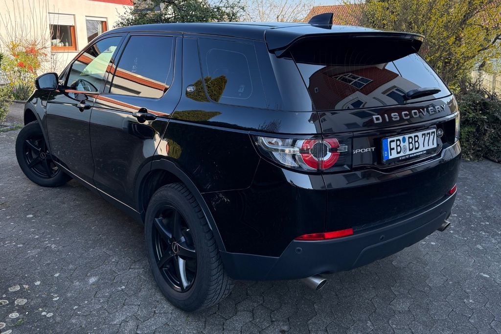 نمای دیگر لندروور Discovery Sport AUTOMATIK 4WD AHK Winter PDC