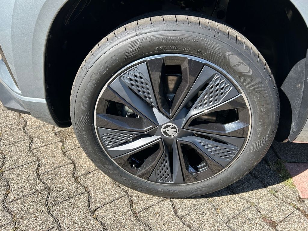 نمای دیگر اشکودا کاروک 1.5 TSI DSG اسپورتلاین *کامرا*AHK*MATRIX*K