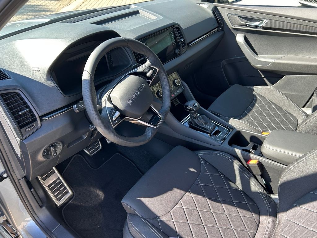 نمای دیگر اشکودا کاروک 1.5 TSI DSG اسپورتلاین *کامرا*AHK*MATRIX*K