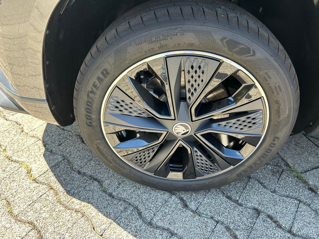 نمای دیگر اشکودا کاروک 1.5 TSI DSG اسپورتلاین *کامرا*AHK*MATRIX*K