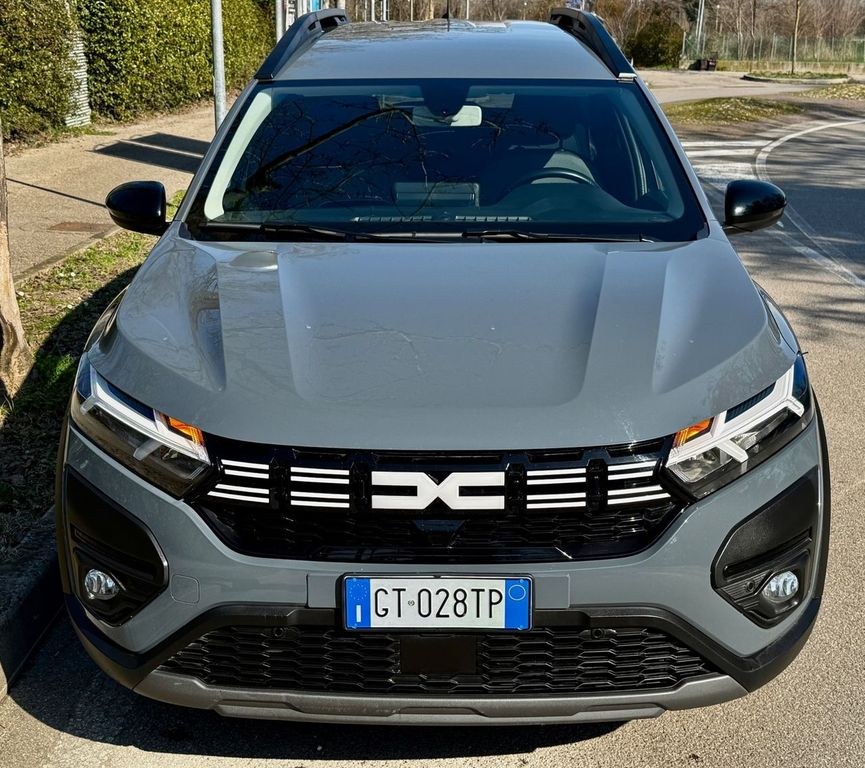 نمای دیگر سایر داسیا جوگر 1.0 TCe GPL-AUTOCARRO-PIU IVA
