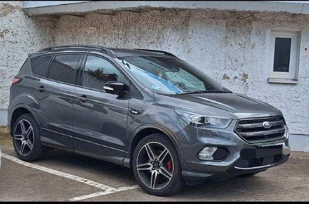 فورد Kuga 1,5 St line Automatikgetriebe