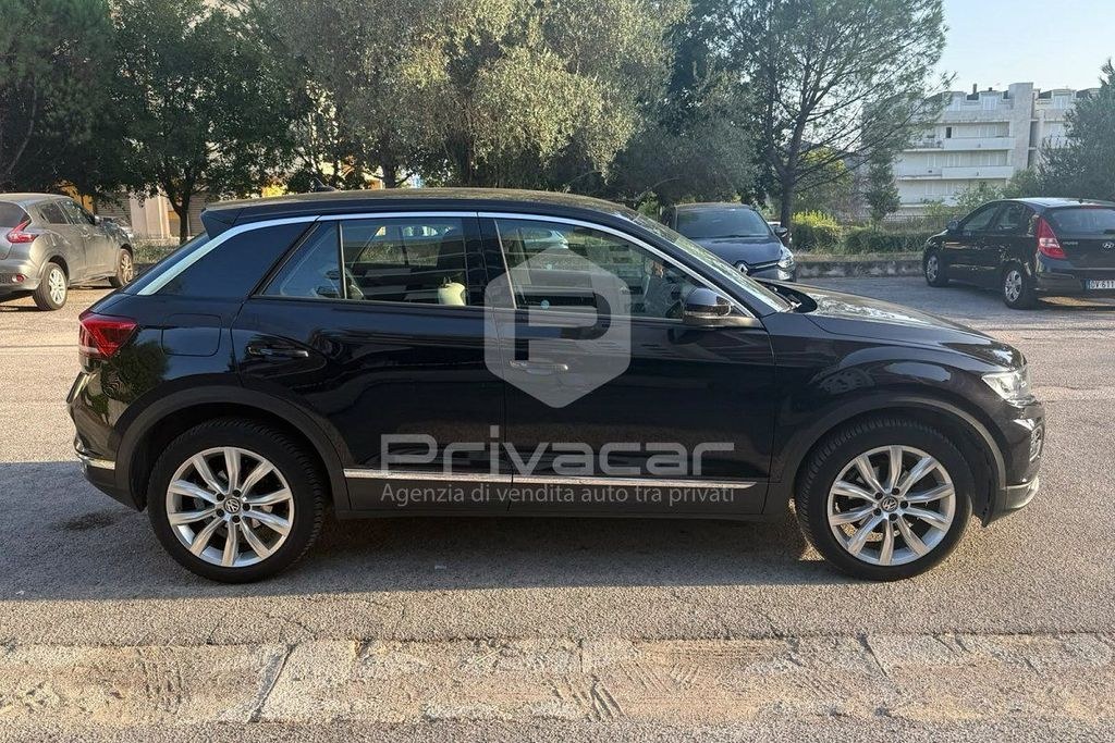 نمای دیگر فولکس واگن تی-راک 1.6 TDI SCR ادونسد بلوموشن