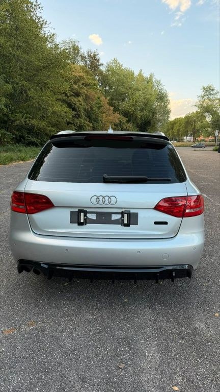 نمای دیگر آئودی A4 B8 8K آوانت