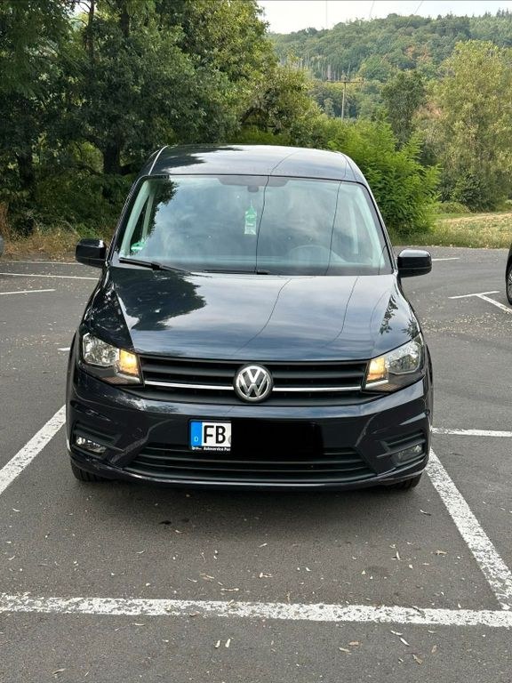 نمای دیگر فولکس واگن VW کدی 2.0 TDI 150PS 5 صندلی