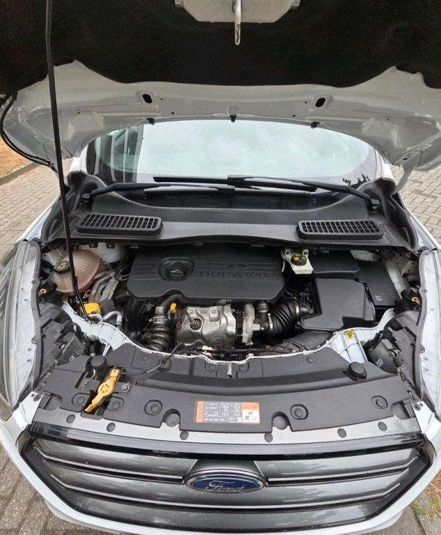 نمای دیگر فورد کوگا 1,5 TDCI