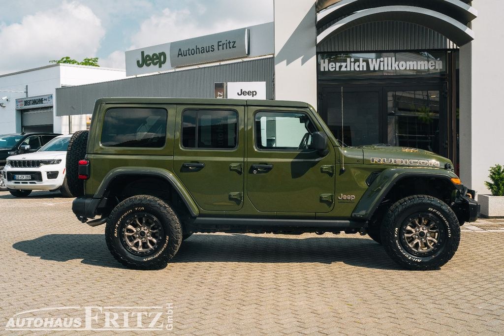 نمای دیگر جیپ رنگلر روبیکن 392 -6.4l 4x4 وینچ جلو، AHK