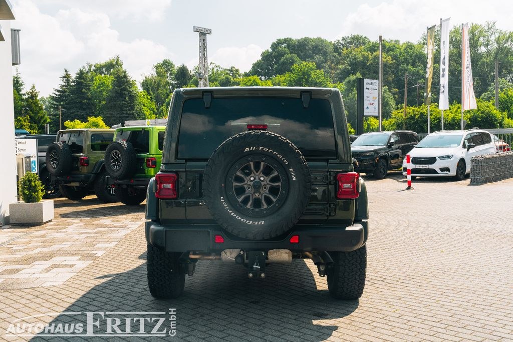 نمای دیگر جیپ رنگلر روبیکن 392 -6.4l 4x4 وینچ جلو، AHK
