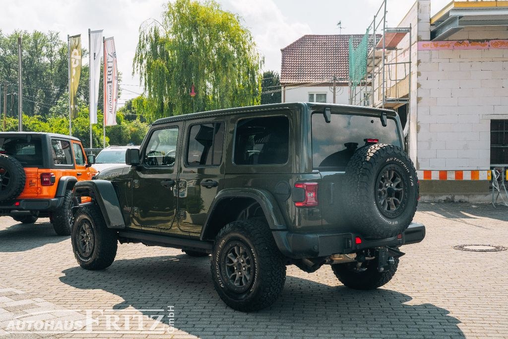 نمای دیگر جیپ رنگلر روبیکن 392 -6.4l 4x4 وینچ جلو، AHK