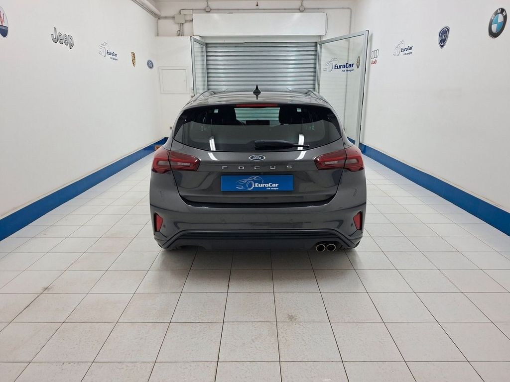 نمای دیگر فورد فوکوس ST-لاین 1.5 اکوبلو 120cv
