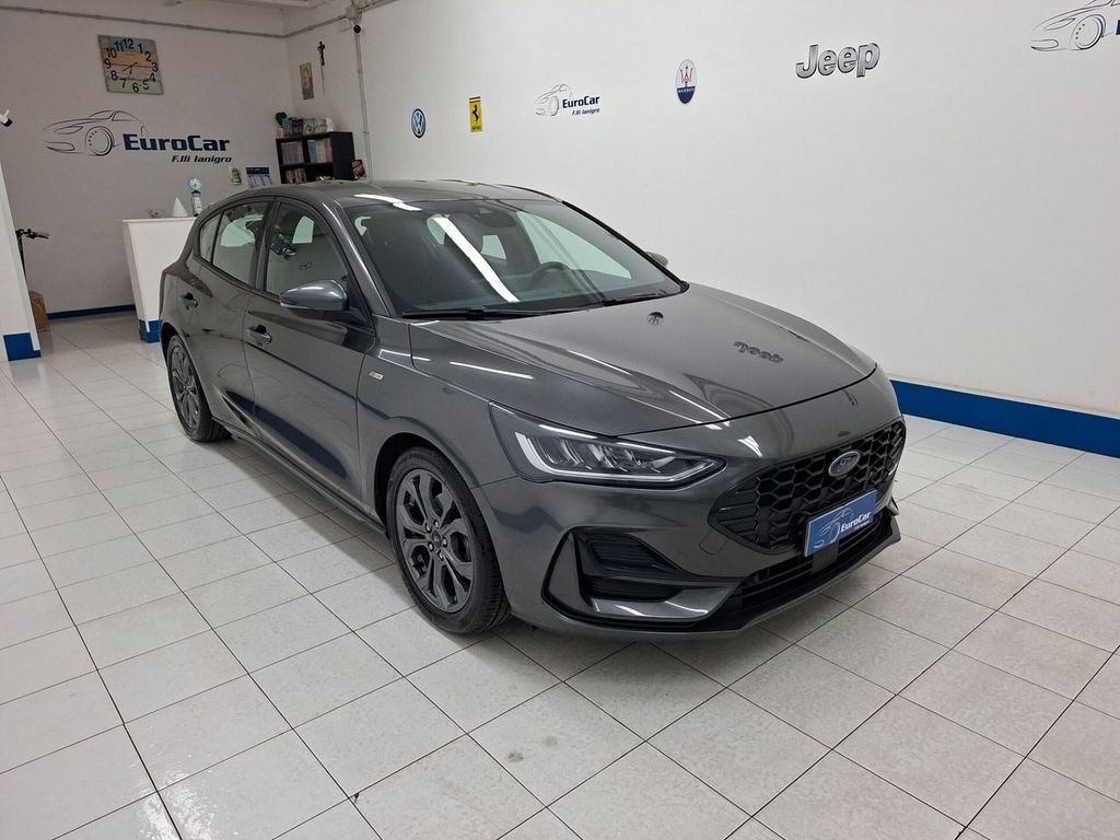نمای دیگر فورد فوکوس ST-لاین 1.5 اکوبلو 120cv