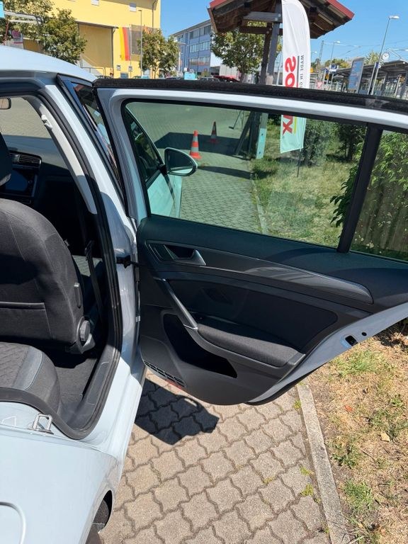 نمای دیگر فولکس واگن فولکس واگن گلف 7 جوئین 2.0 TDI DSG | 150 PS | 2. H...