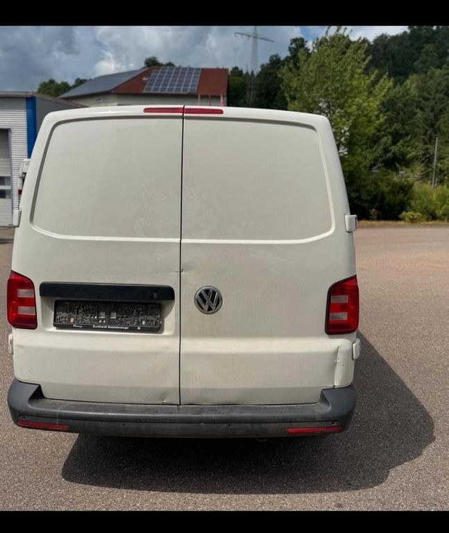 نمای دیگر فولکس واگن فولکس واگن t6 ترانسپورتر 2,0 tdi